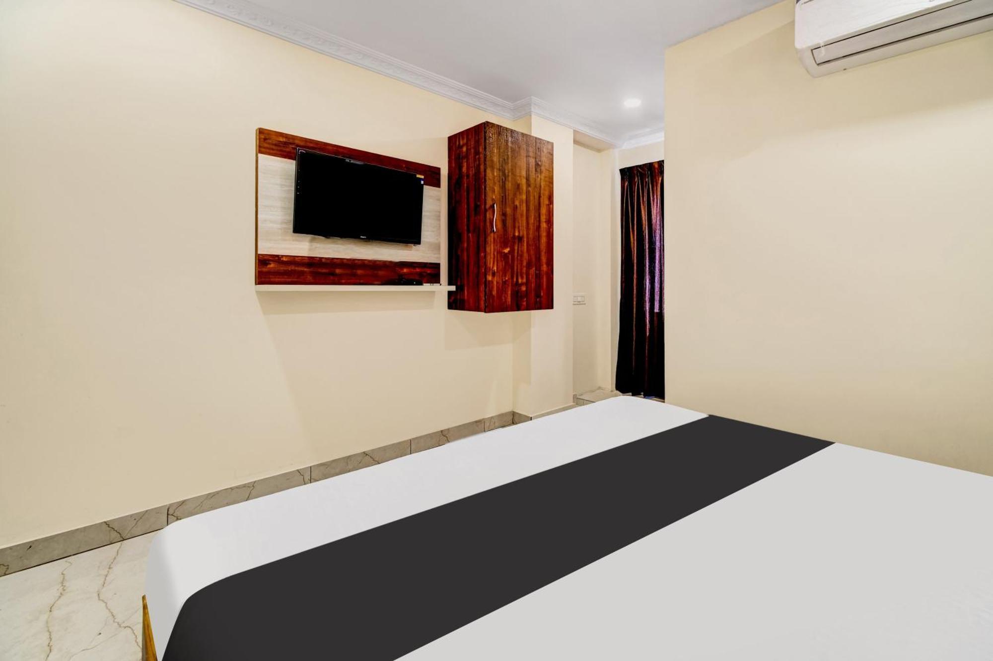 Hotel O Leela Elite Vijayawāda エクステリア 写真